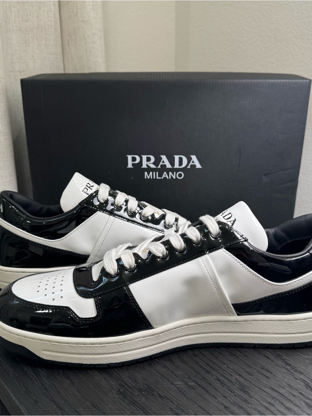 Prada Downtown Sneakers Low-Top Leather Black/White 10.5 - Picture 5 of 10